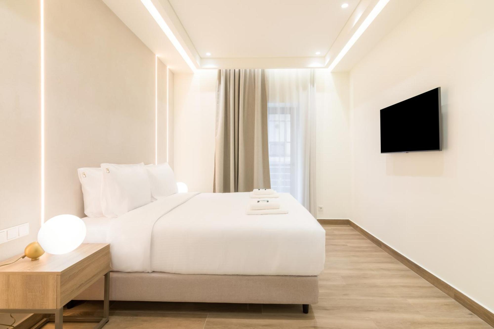 Socrates Fully Equipped Apartments With Unique Design Athén Kültér fotó