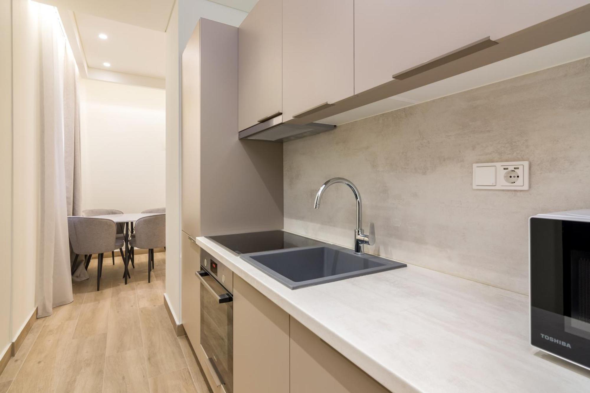 Socrates Fully Equipped Apartments With Unique Design Athén Kültér fotó
