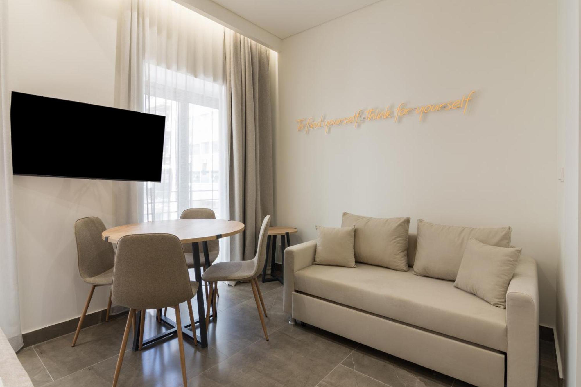 Socrates Fully Equipped Apartments With Unique Design Athén Kültér fotó