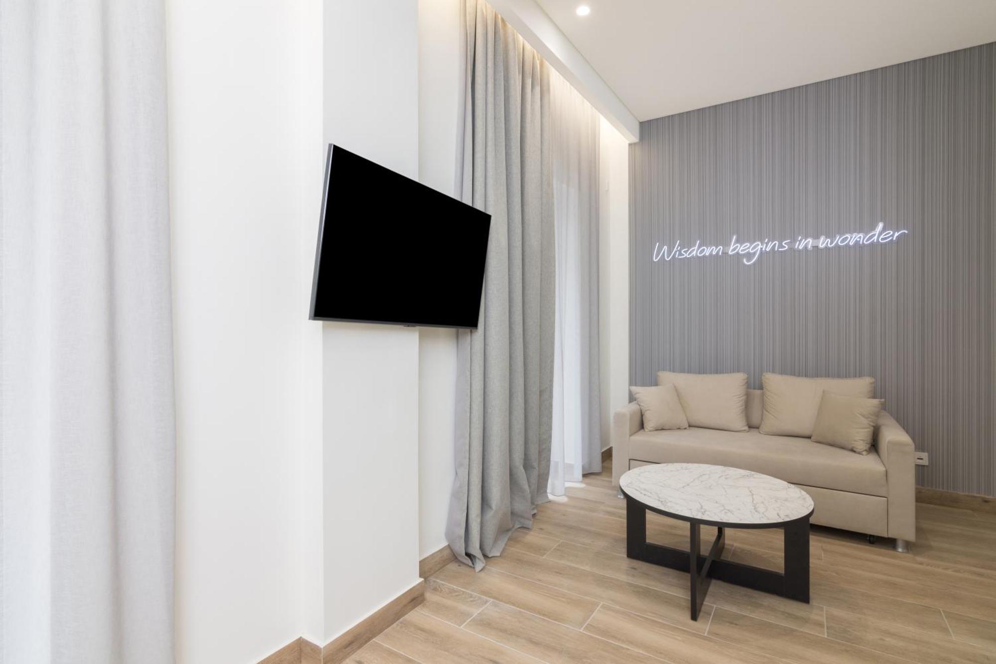 Socrates Fully Equipped Apartments With Unique Design Athén Kültér fotó