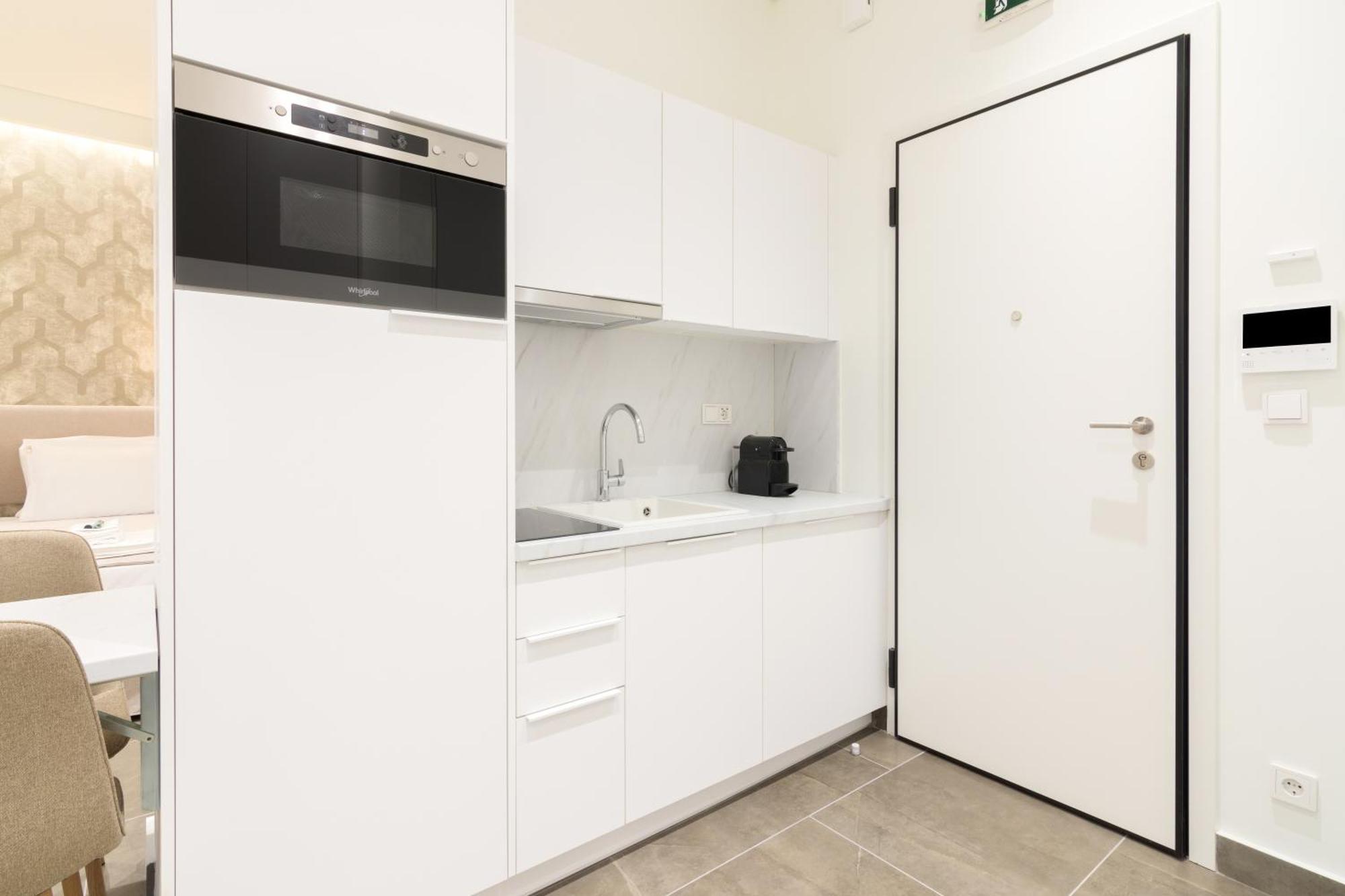 Socrates Fully Equipped Apartments With Unique Design Athén Kültér fotó