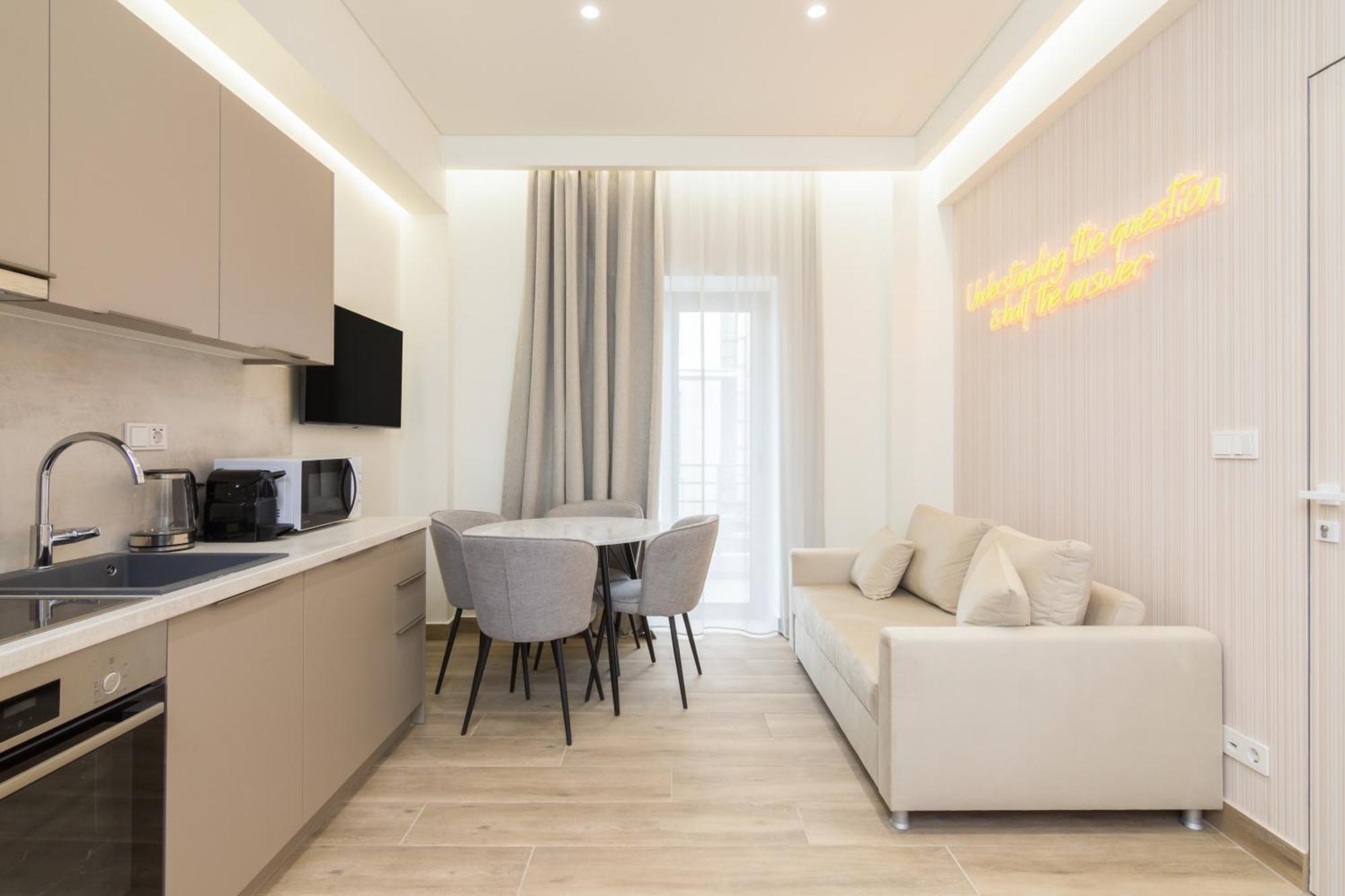 Socrates Fully Equipped Apartments With Unique Design Athén Kültér fotó