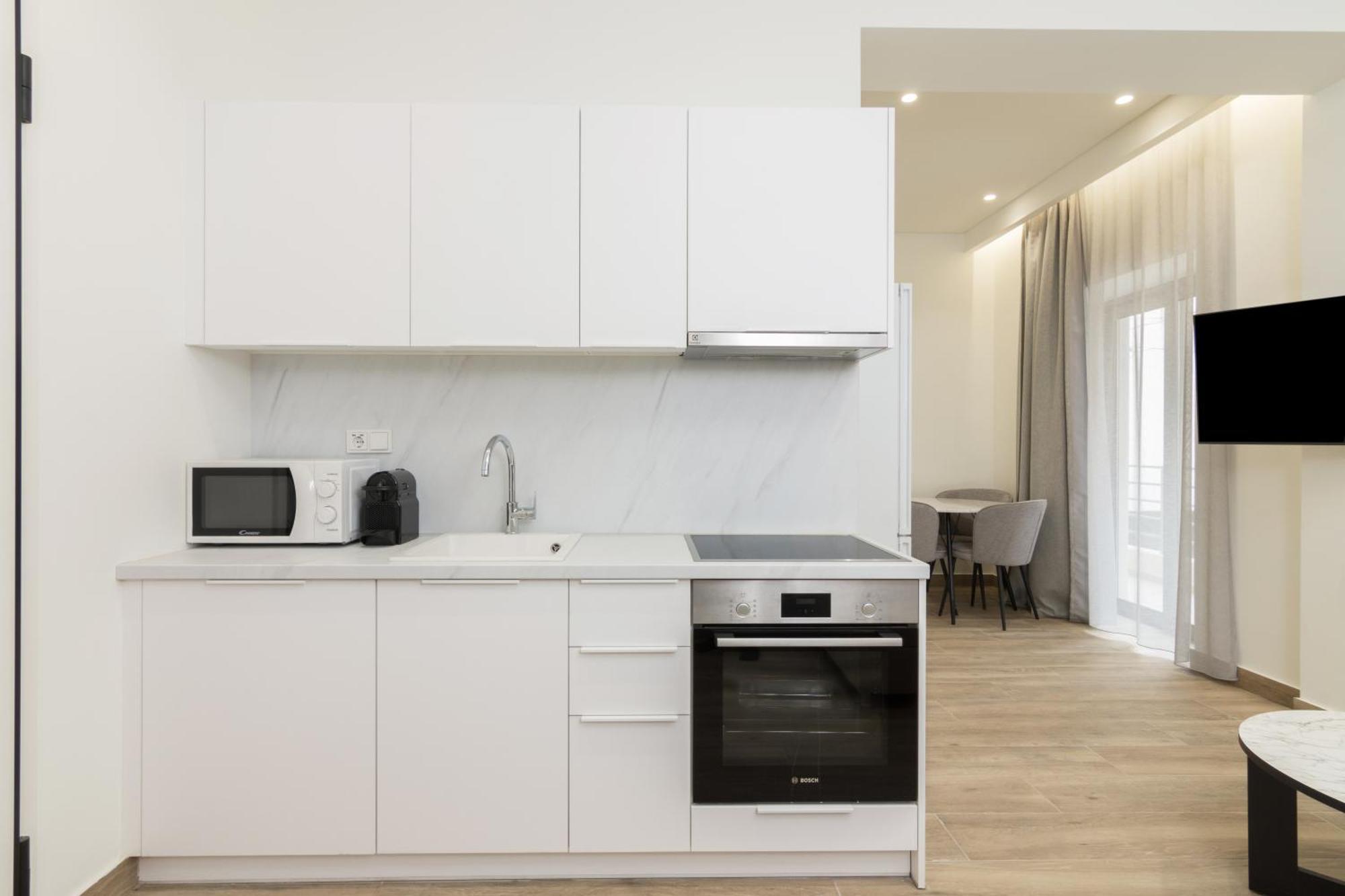 Socrates Fully Equipped Apartments With Unique Design Athén Kültér fotó