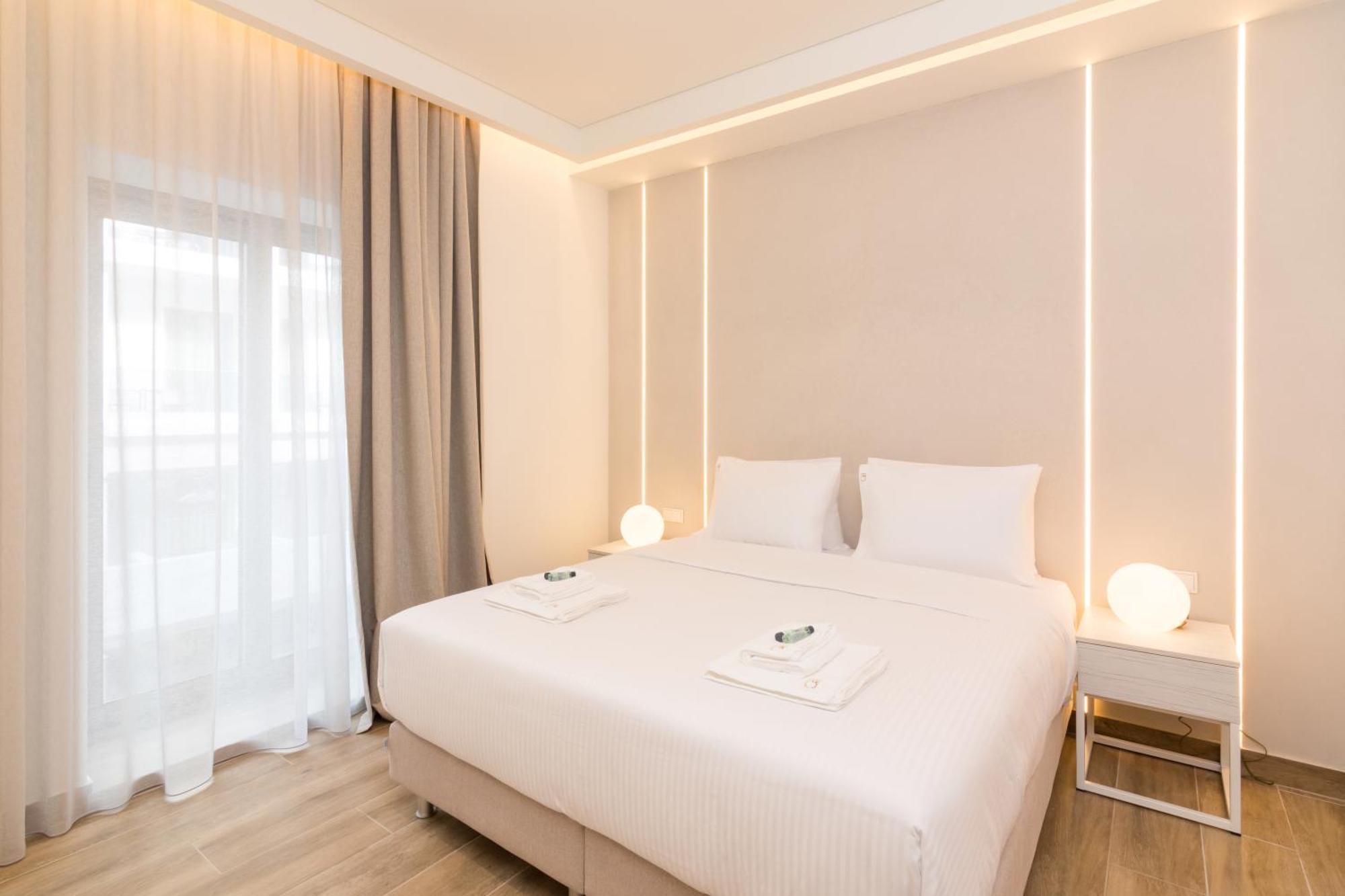 Socrates Fully Equipped Apartments With Unique Design Athén Kültér fotó