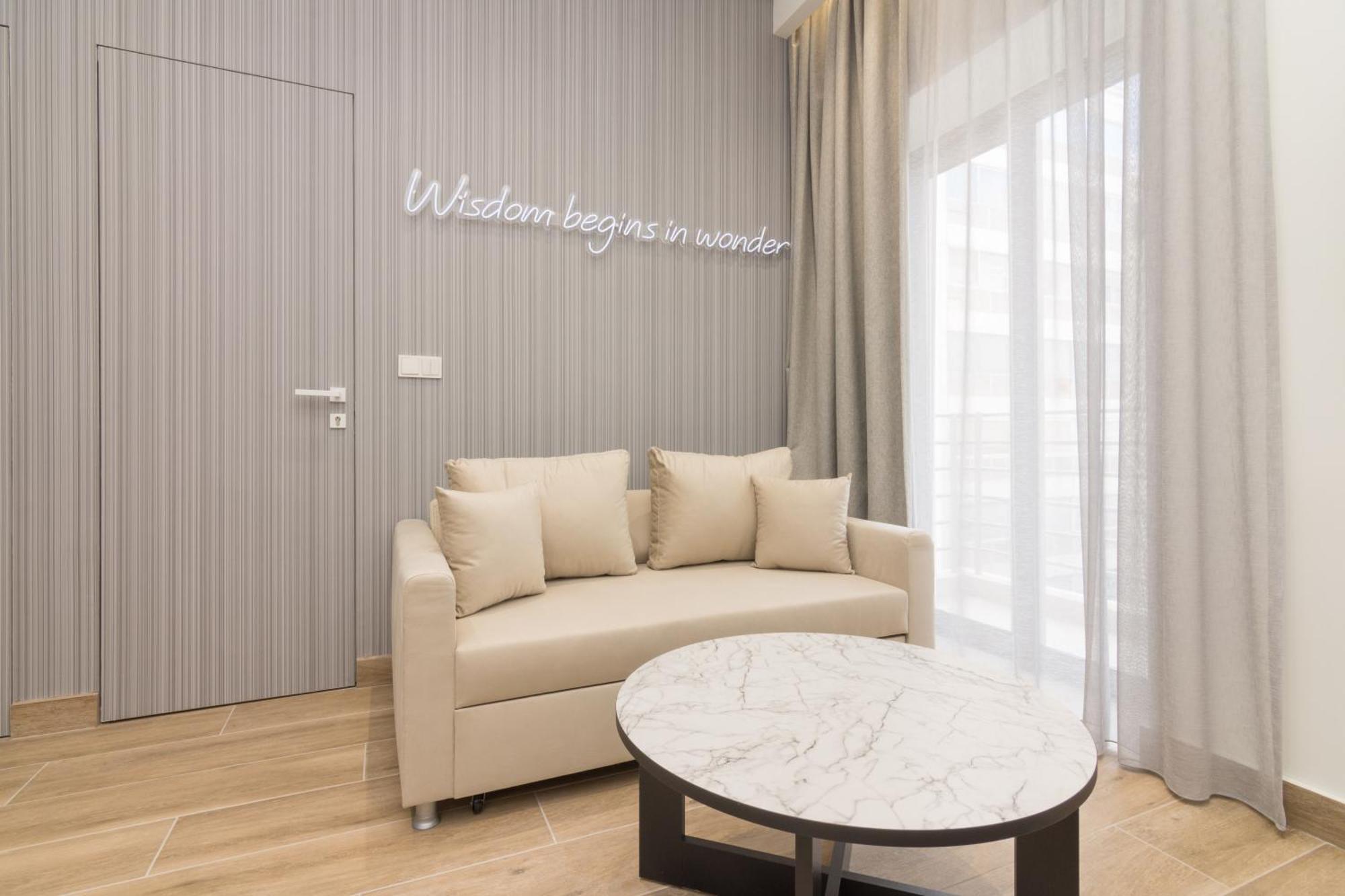 Socrates Fully Equipped Apartments With Unique Design Athén Kültér fotó