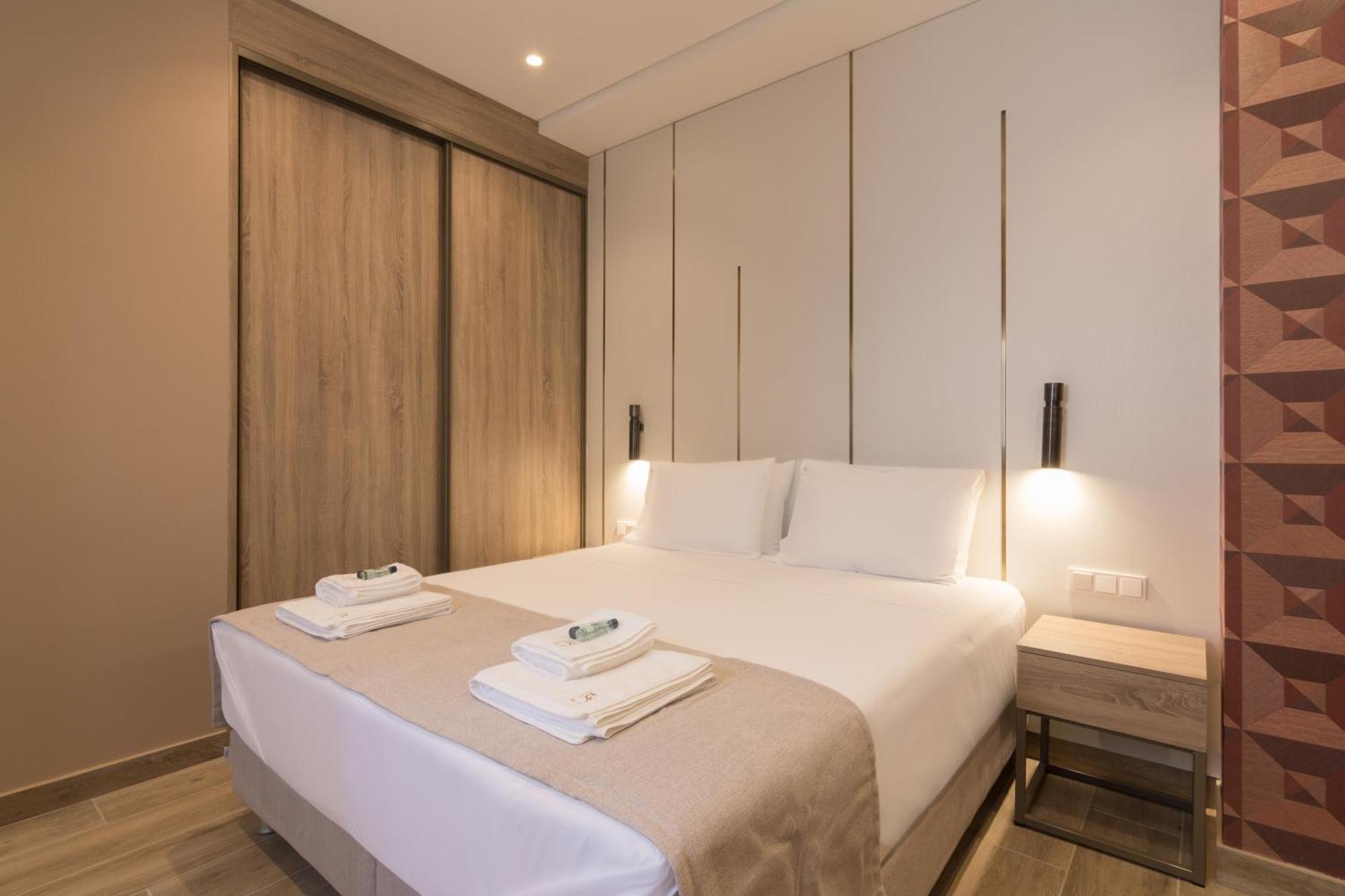 Socrates Fully Equipped Apartments With Unique Design Athén Kültér fotó