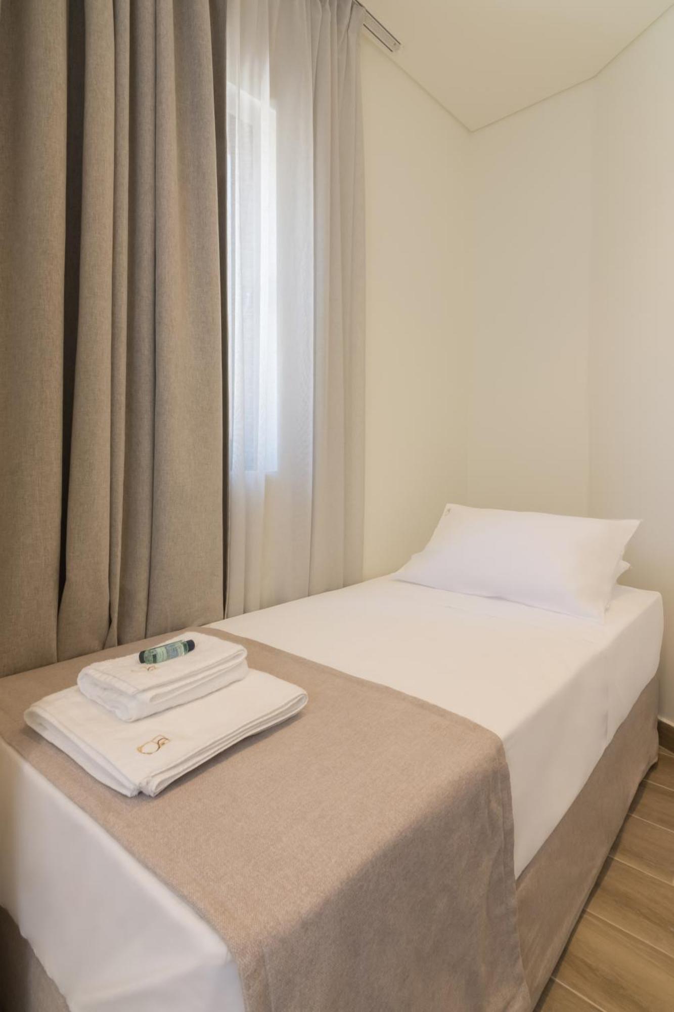 Socrates Fully Equipped Apartments With Unique Design Athén Kültér fotó